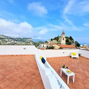 https://la-casa-dei-venti.hotels-amalfi.com