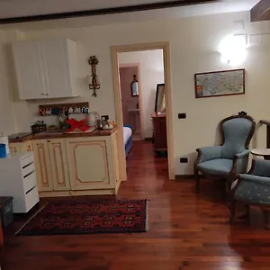 https://home-sweet-rome-coronari.it-romehotels.com